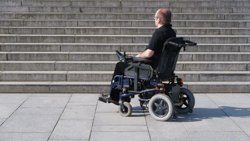 Инвалидные коляски: основные меры предосторожности